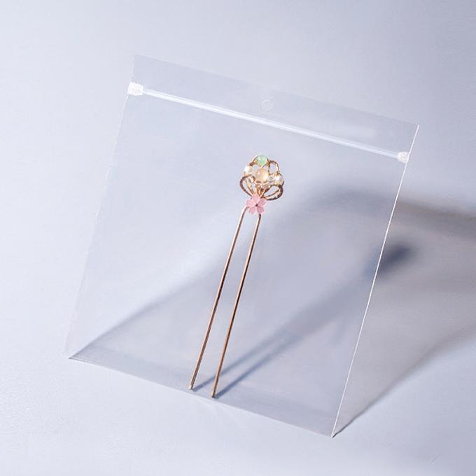 Προσαρμοσμένες αυτοσφραγιζόμενες τσάντες φερμουάρ CPE με τυπωμένο λογότυπο Ματ πλαστική τσάντα με φερμουάρ 0