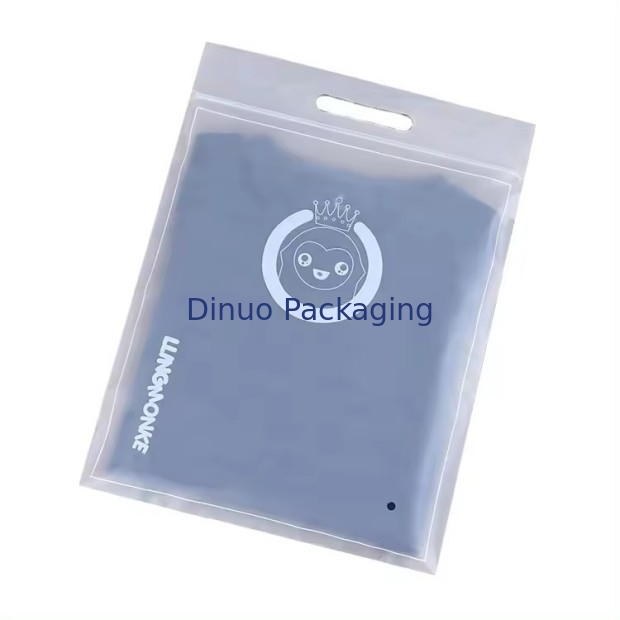Custom Printing Eco-Friendly Resealable Plastic Ziplock Bags With Handle For Clothes Packaging Bags Με χερούλι για ρούχα