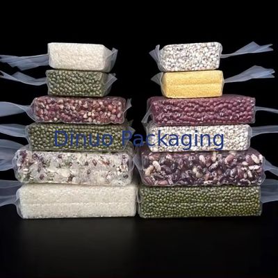 Διαφανής σακούλα κενού με διάφορα κόκκοι