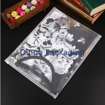 Προσαρμοσμένο μέγεθος CPE σφραγισμένες σακούλες Ματ παγωμένες σακούλες συσκευασίας με κλείδωμα σφραγισμένο για αποστολή