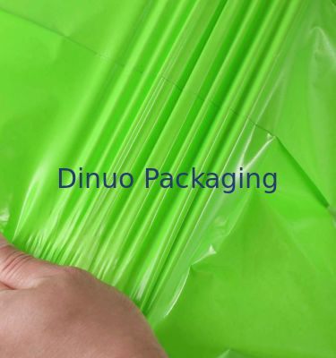 Ανθεκτική στο σχίσιμο αδιάβροχη και αυτοσφραγιζόμενη πλαστική σακούλα αλληλογραφίας για ρούχα